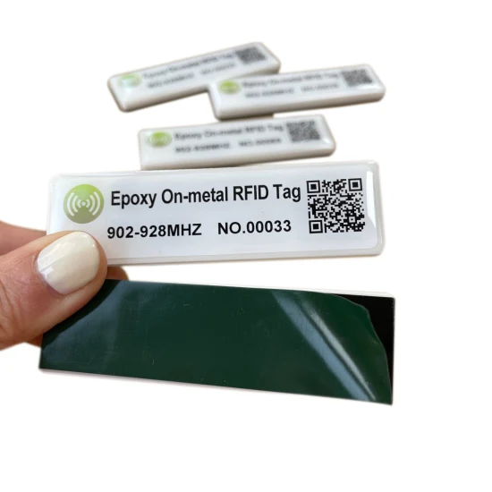 Гибкая антиметаллическая этикетка RFID дальнего действия, мягкая УВЧ-метка на металлической метке, мягкое отслеживание промышленных активов, печатная антиметаллическая метка UHF RFID